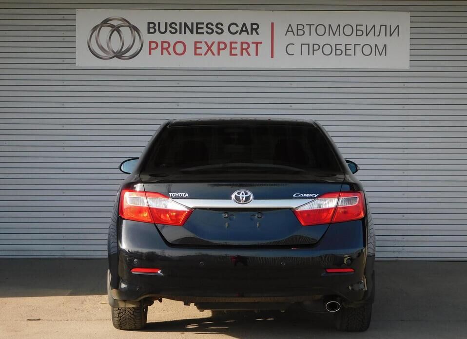 Toyota Camry, VII (XV50) 2.5 AT (181 л.с.)