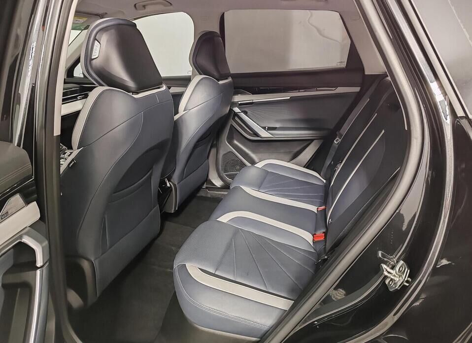 Geely Atlas, II 2.0 AT (200 л.с.) 4WD