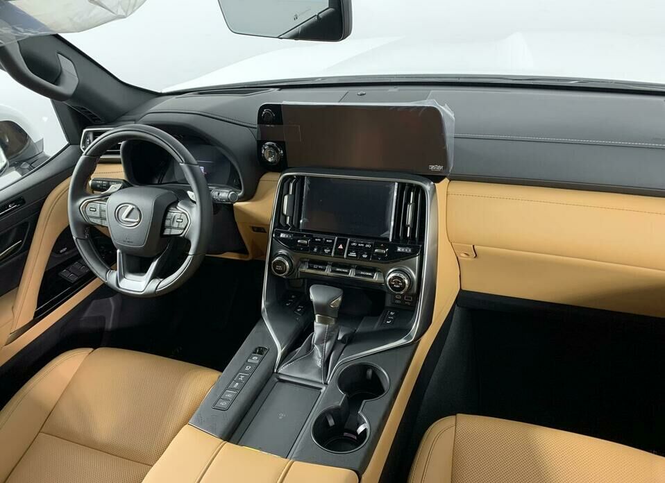 Lexus LX 600 3.5 AT (415 л.с.) 4WD