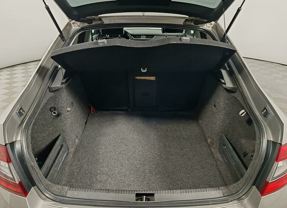 Skoda Octavia 1.8 AMT (180 л.с.)