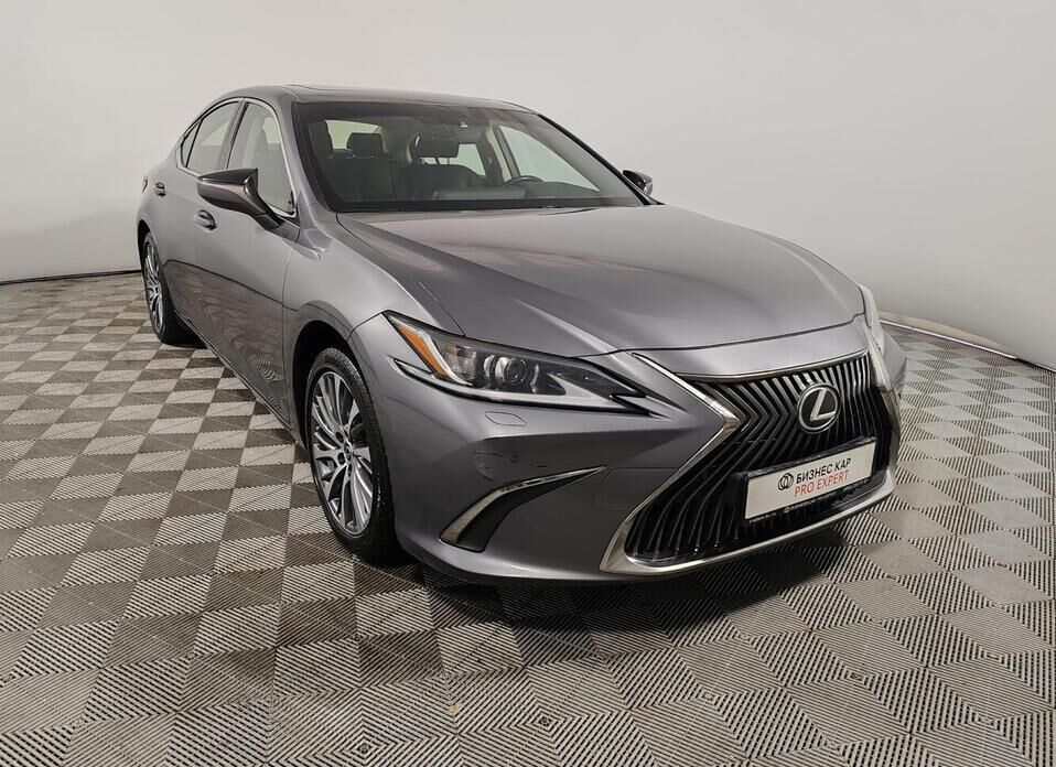 Lexus ES, VII 250 2.5 AT (200 л.с.)