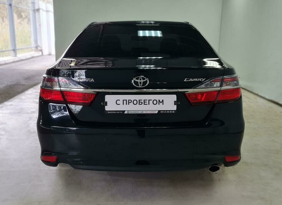 Toyota Camry 2.5 AT (181 л.с.)