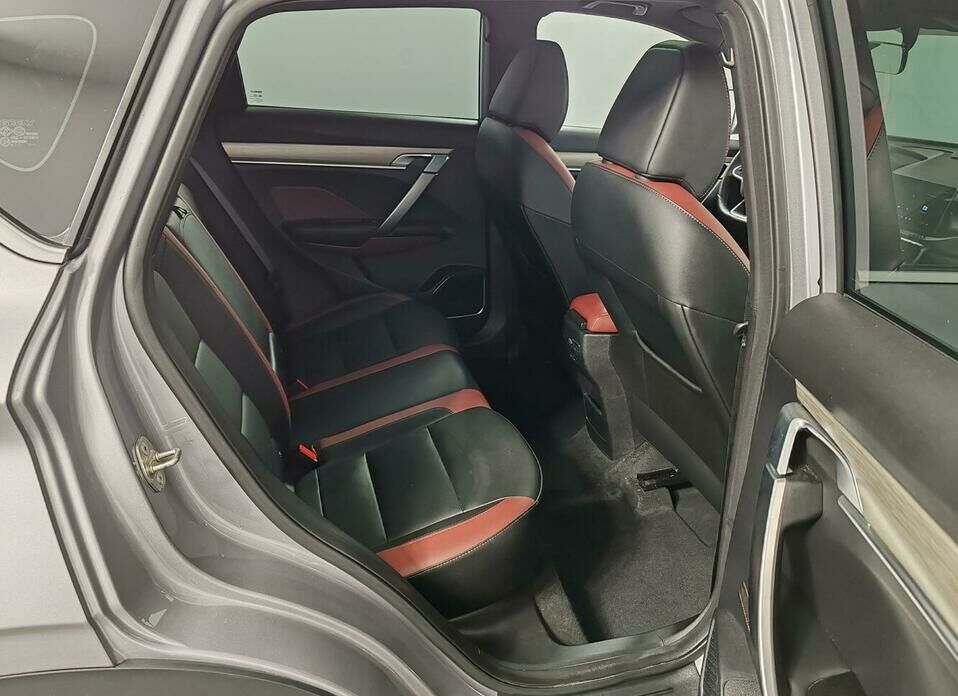 Geely Coolray 1.5 AMT (150 л.с.)