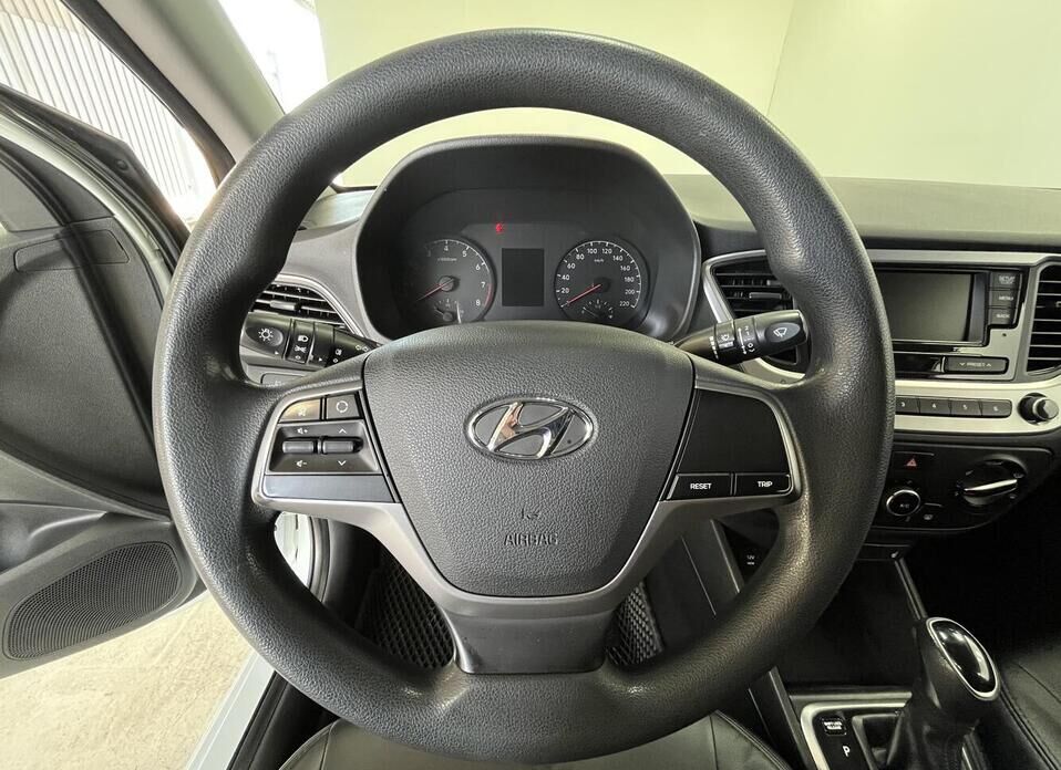 Hyundai Solaris 1.6 AT (123 л.с.)