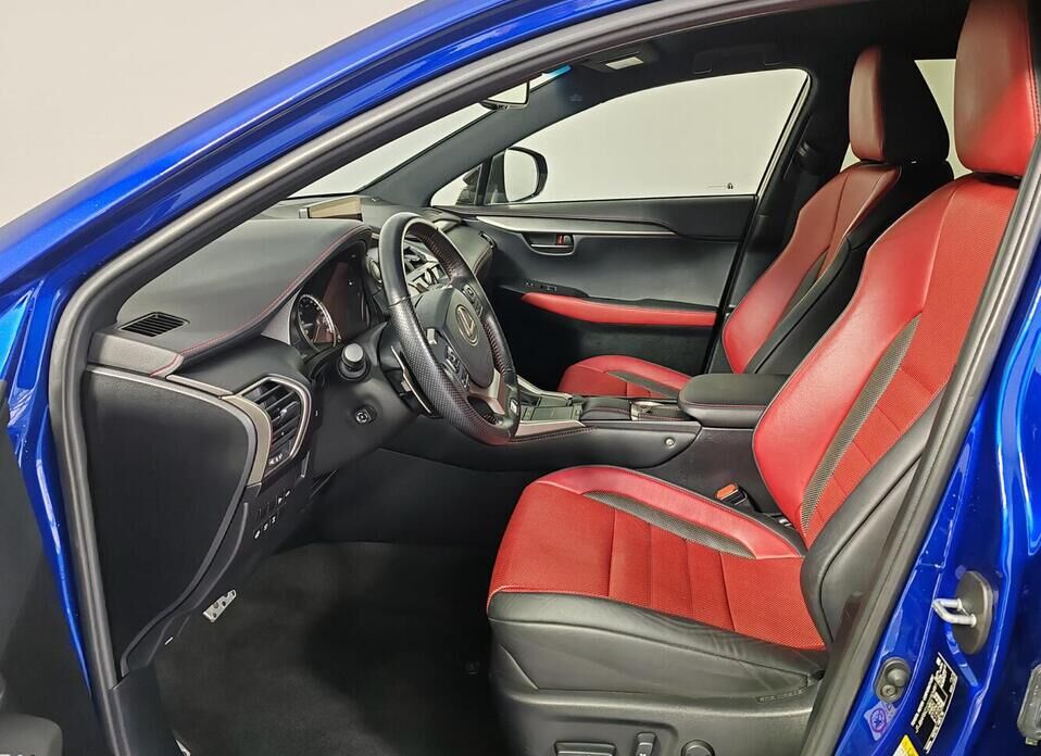 Lexus NX, I Рестайлинг 300 2.0 AT (238 л.с.) 4WD