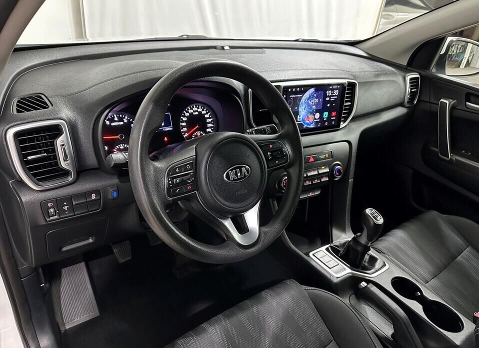 Kia Sportage, IV 2.0 MT (150 л.с.)