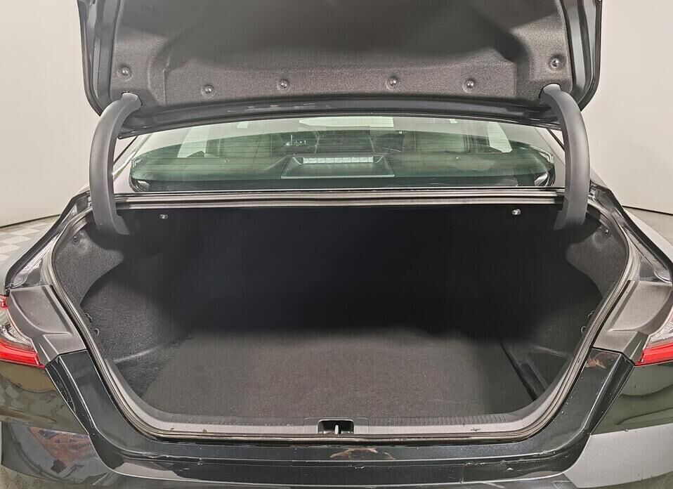 Toyota Camry, IX (XV80) China Market 2.0hyb CVT (197 л.с.)