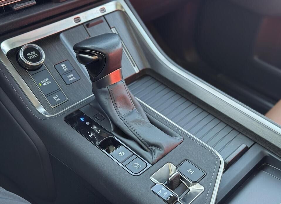 Lexus GX, III 550 3.4 AT (354 л.с.) 4WD