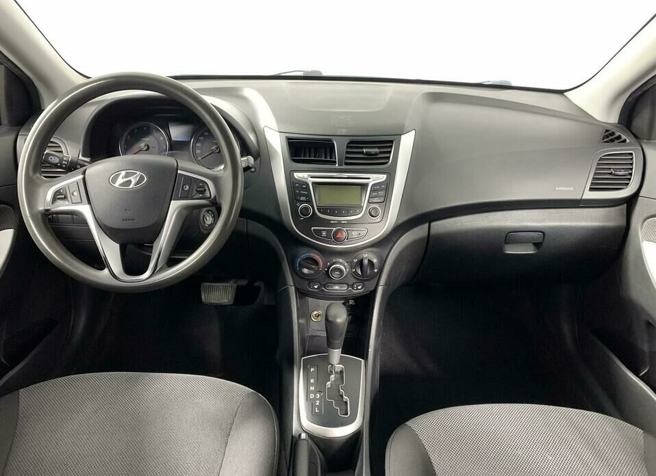 Hyundai Solaris 1.6 AT (123 л.с.)