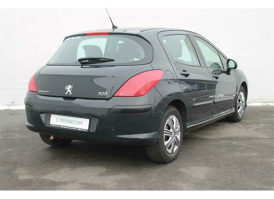 Peugeot 308 1.6 AT (120 л.с.)