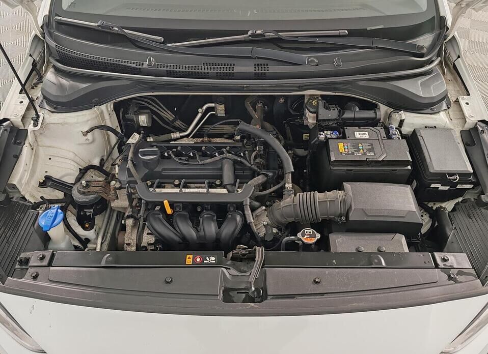 Hyundai Solaris 1.4 AT (100 л.с.)