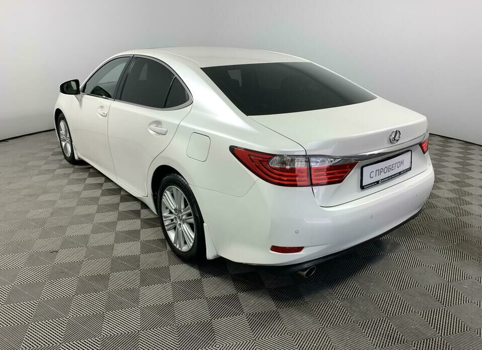 Lexus ES 250 2.5 AT (184 л.с.)