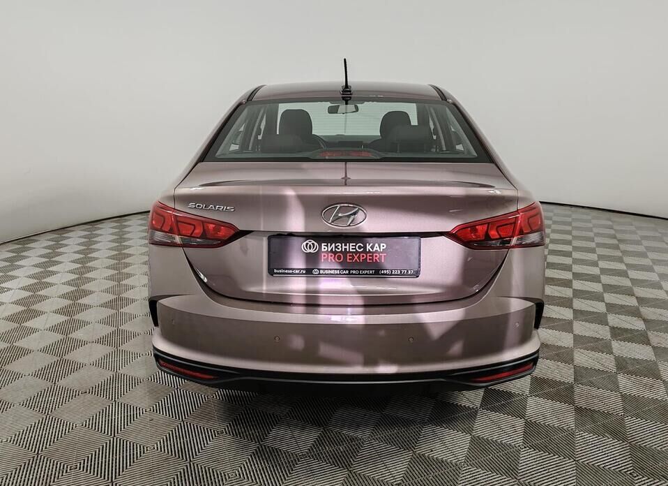 Hyundai Solaris 1.6 MT (123 л.с.)