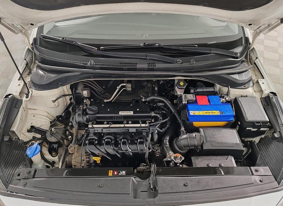 Hyundai Solaris, II 1.6 AT (123 л.с.)