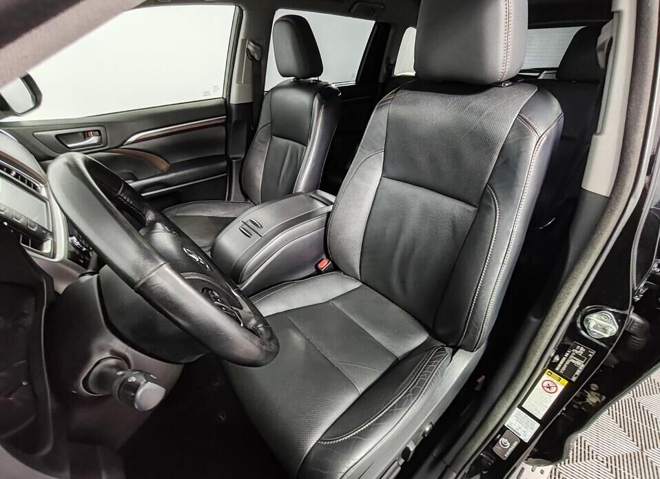 Toyota Highlander 3.5 AT (249 л.с.) 4WD