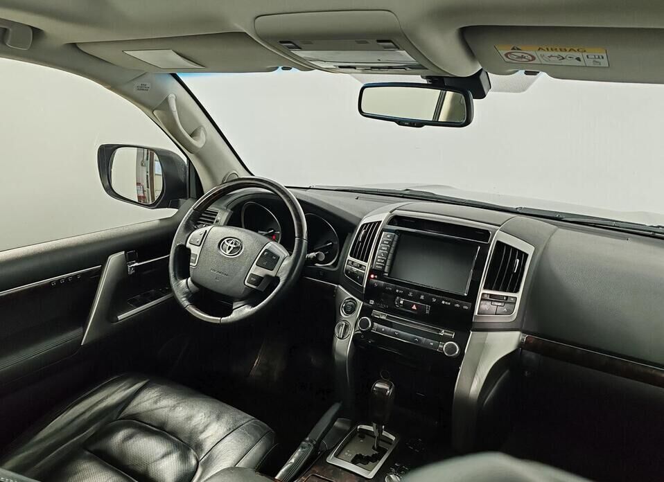 Toyota Land Cruiser, 200 Series Рестайлинг 1 4.5d AT (235 л.с.) 4WD