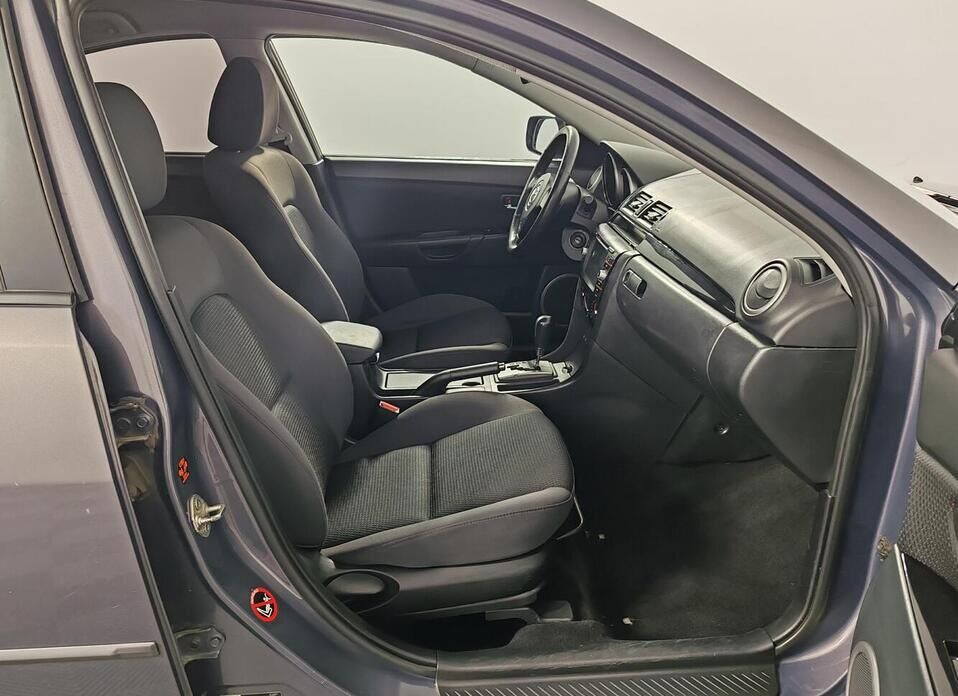 Mazda 3 1.6 AT (105 л.с.)