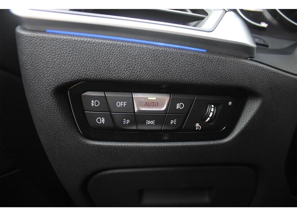 BMW 3 серии, VII (G2x) 320i xDrive 2.0 AT (184 л.с.) 4WD