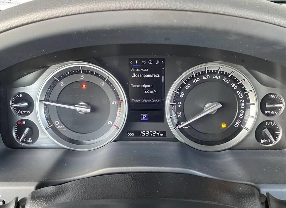 Toyota Land Cruiser, 200 Series Рестайлинг 2 4.5d AT (249 л.с.) 4WD