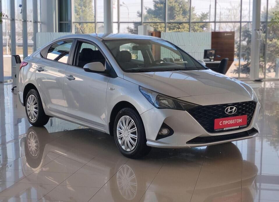 Hyundai Solaris, II Рестайлинг 1.6 AT (123 л.с.)