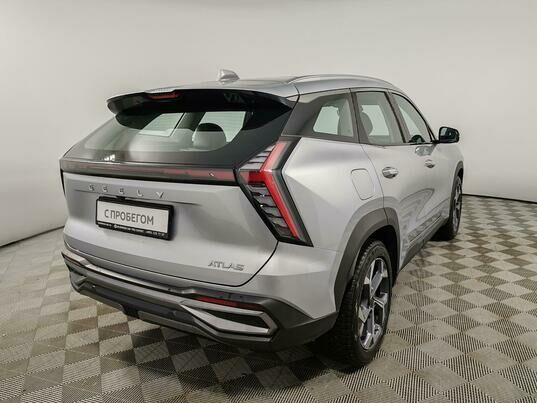 Geely Atlas, 2023 г., 757 км