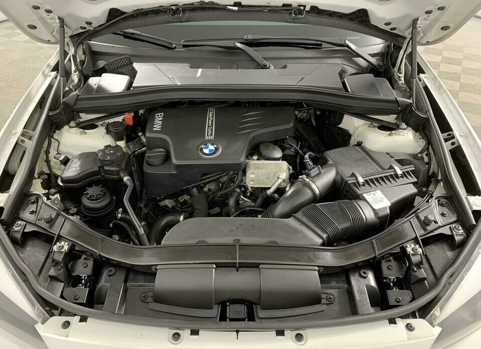 BMW X1 20i 2.0 AT (184 л.с.) 4WD