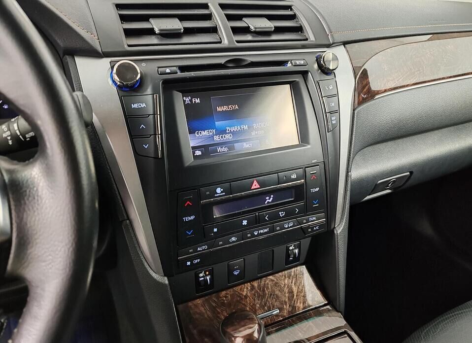 Toyota Camry, VII (XV50) Рестайлинг 2.5 AT (181 л.с.)