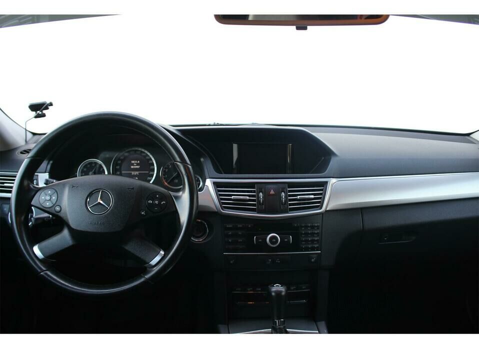 Mercedes-Benz E-Класс 200 5G-Tronic 1.8 AT (184 л.с.)