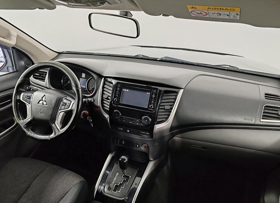 Mitsubishi L200, V 2.4d AT (154 л.с.) 4WD