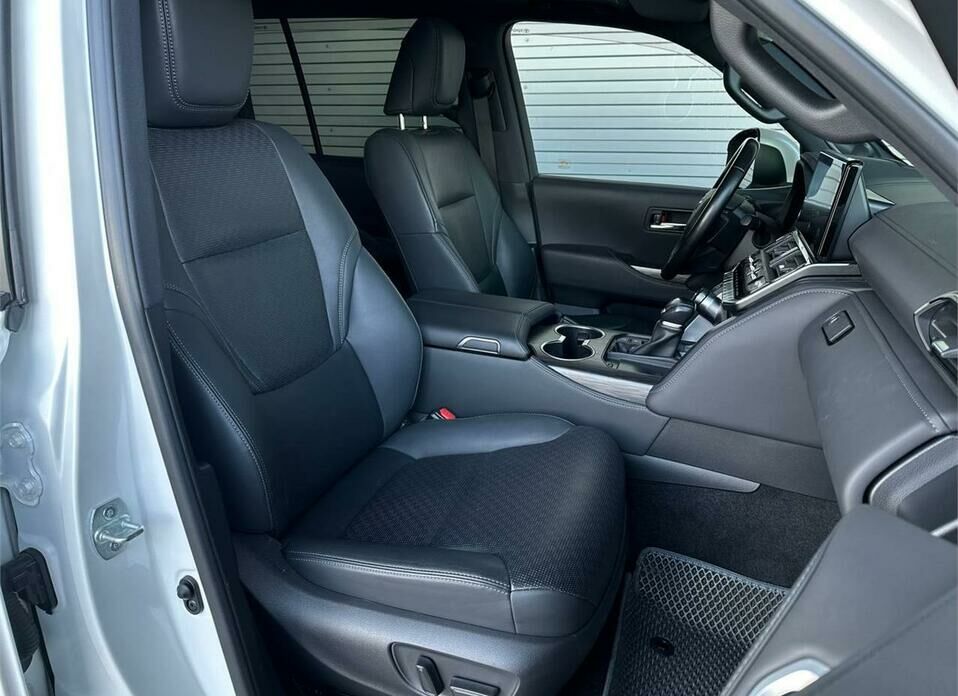 Toyota Land Cruiser 3.4d AT (299 л.с.) 4WD