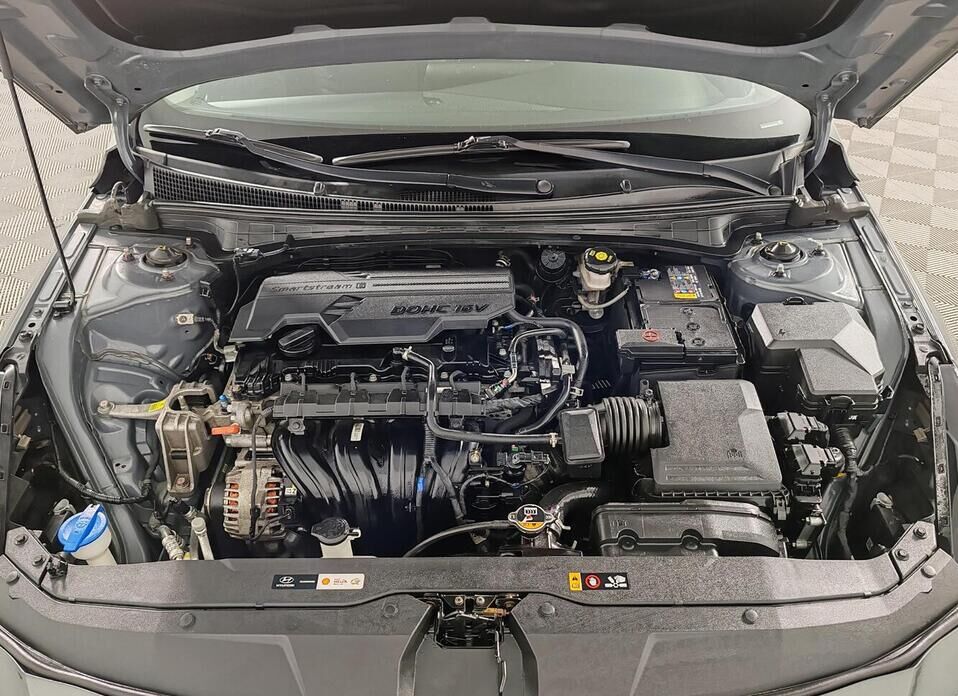 Hyundai Elantra 2.0 AT (150 л.с.)
