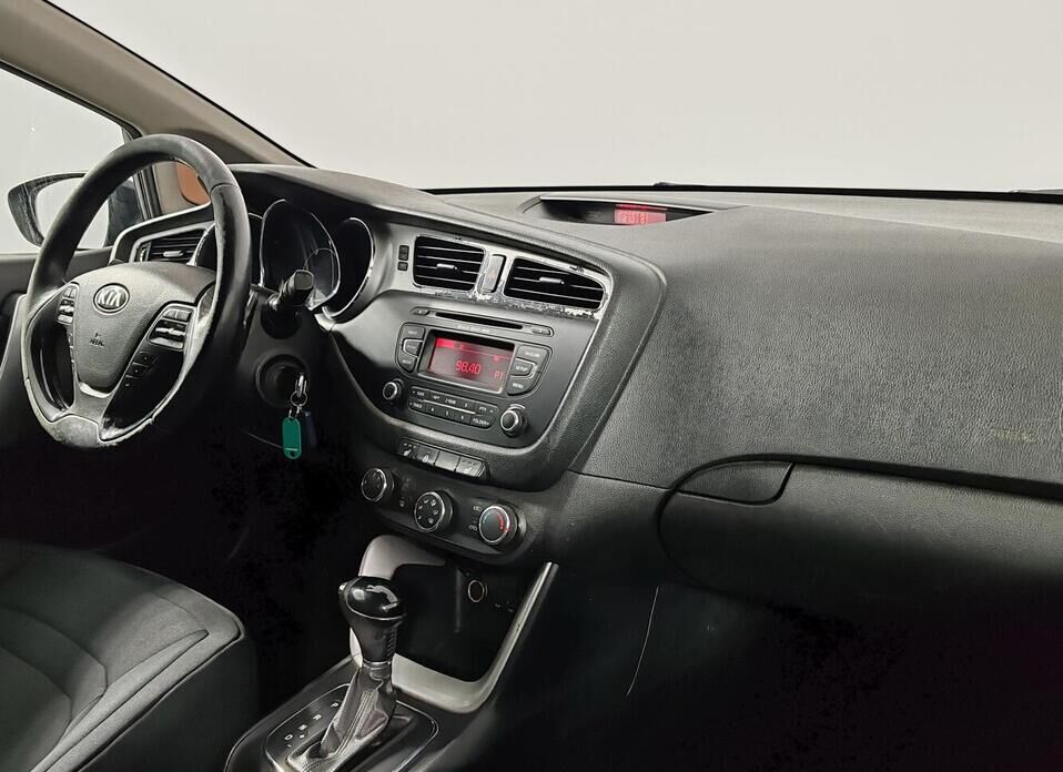 Kia Ceed, II Рестайлинг 1.6 AT (130 л.с.)