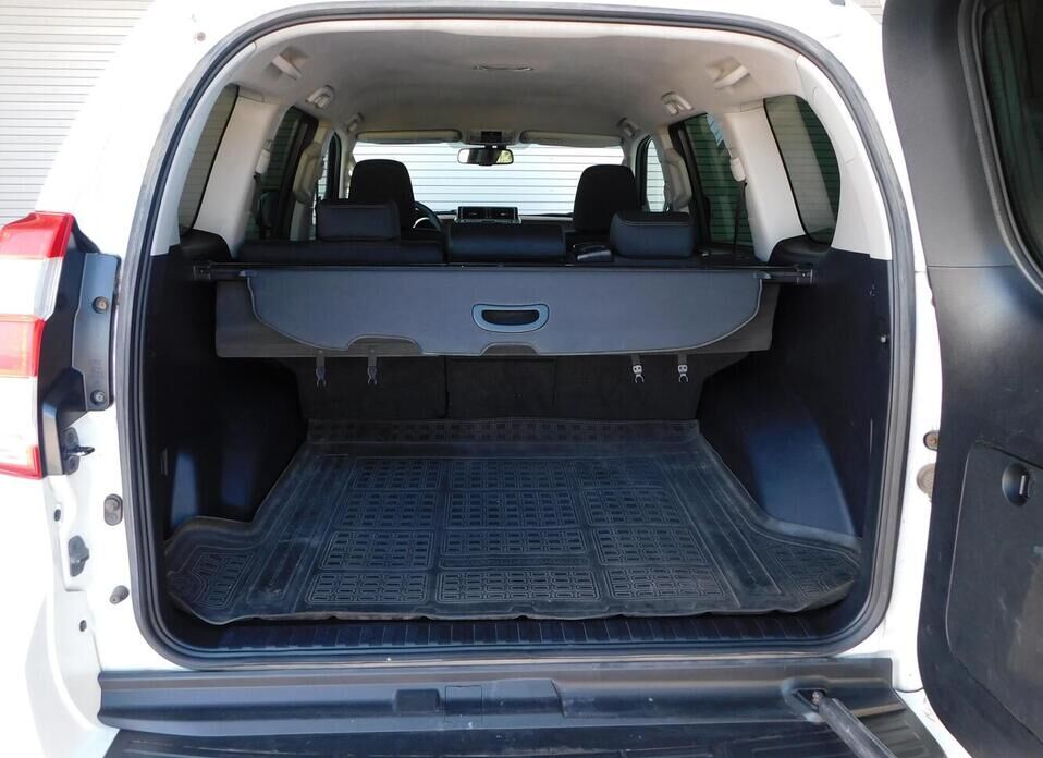 Toyota Land Cruiser Prado, 150 Series Рестайлинг 1 3.0d AT (173 л.с.) 4WD