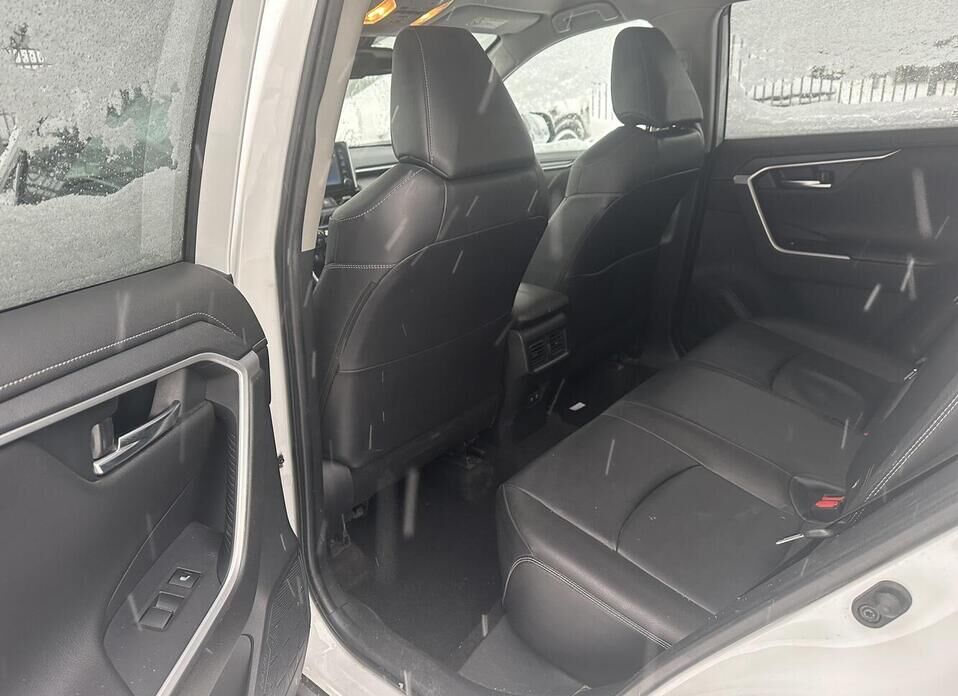 Toyota RAV4, V (XA50) 2.5 AT (199 л.с.) 4WD