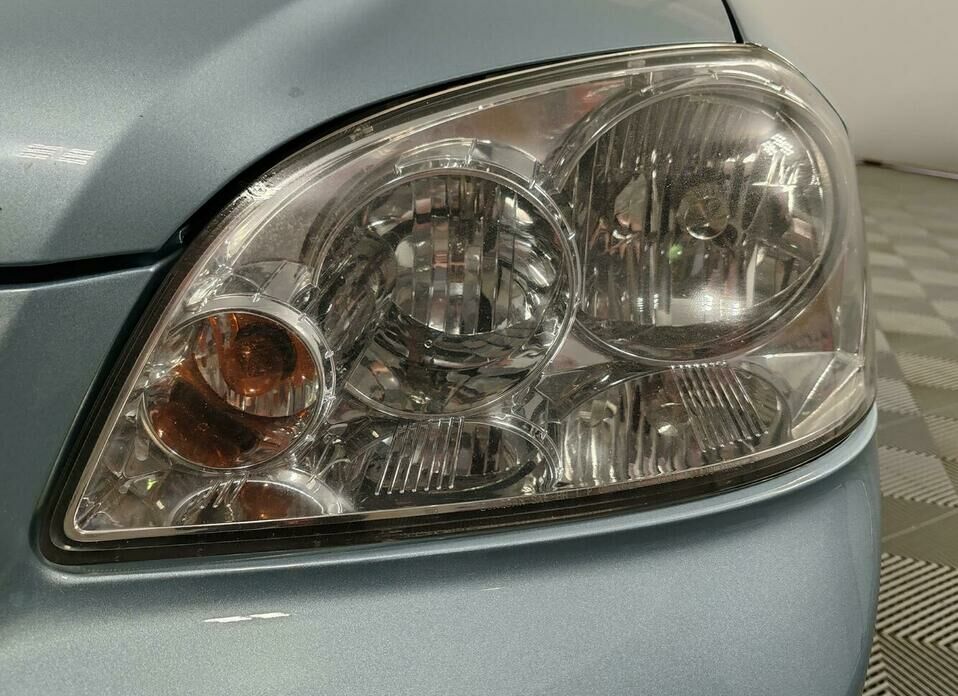 Chevrolet Lacetti 1.6 MT (109 л.с.)