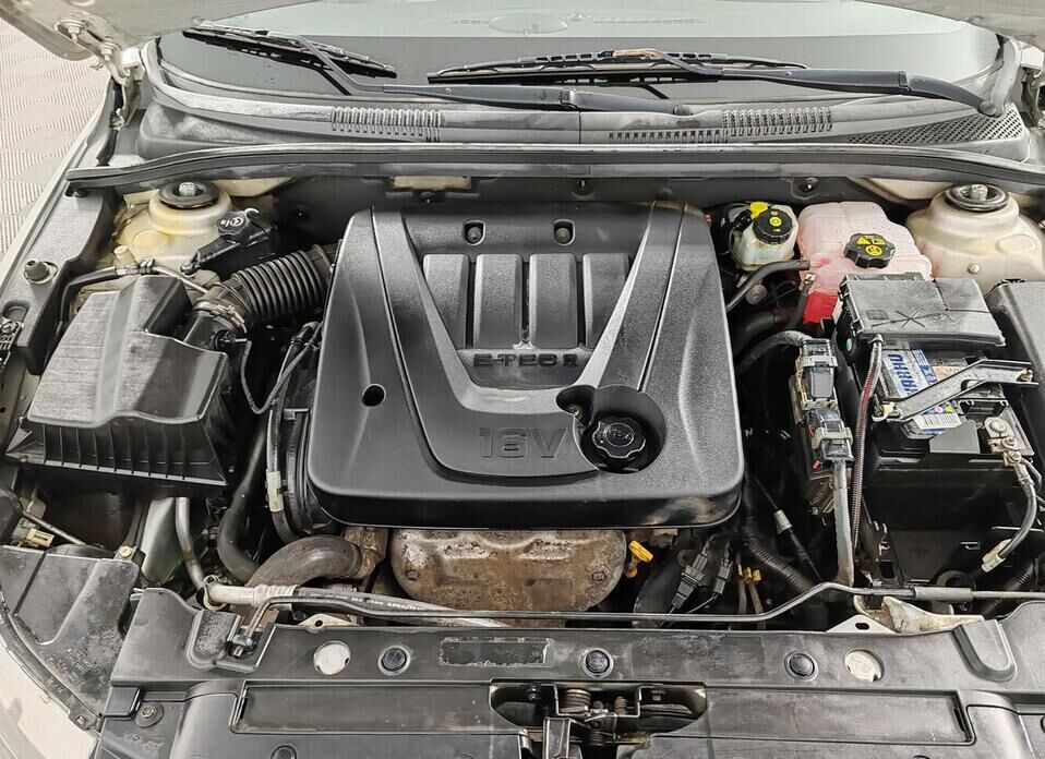 Chevrolet Cruze 1.6 AT (109 л.с.)
