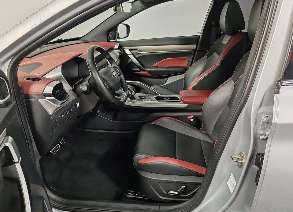 Geely Coolray, I 1.5 AMT (150 л.с.)