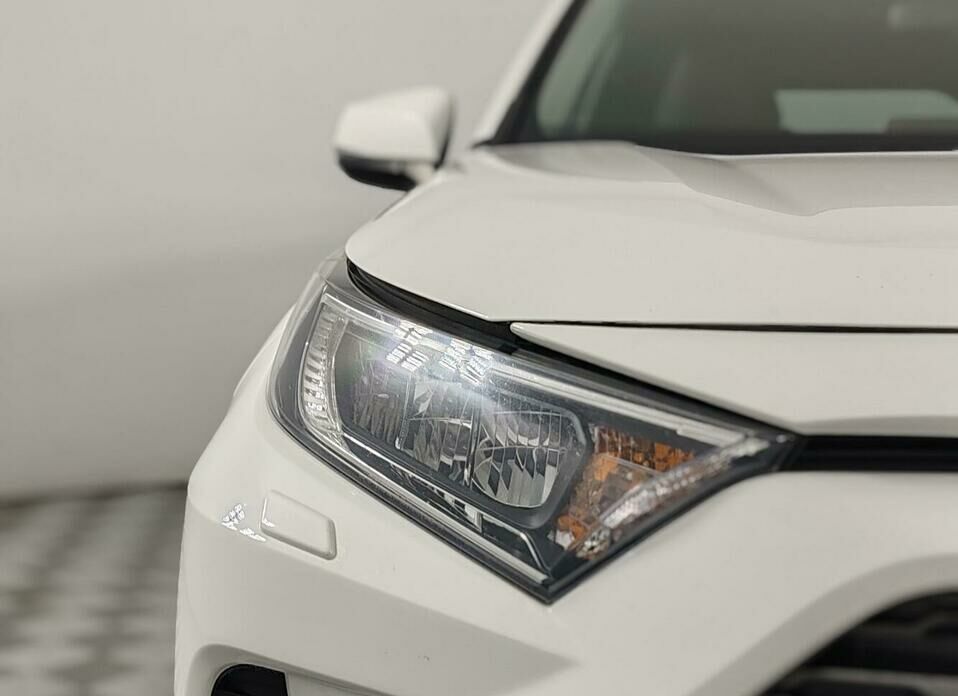 Toyota RAV4 2.0 CVT (149 л.с.)