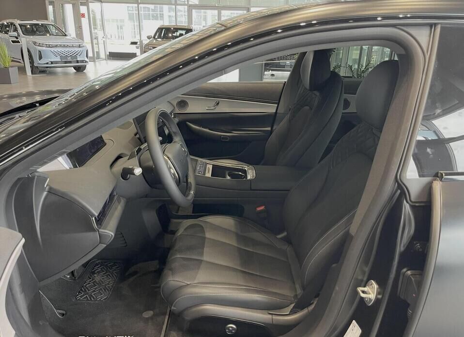 EXEED Exlantix ES 1.5hyb AT (469 л.с.) 4WD