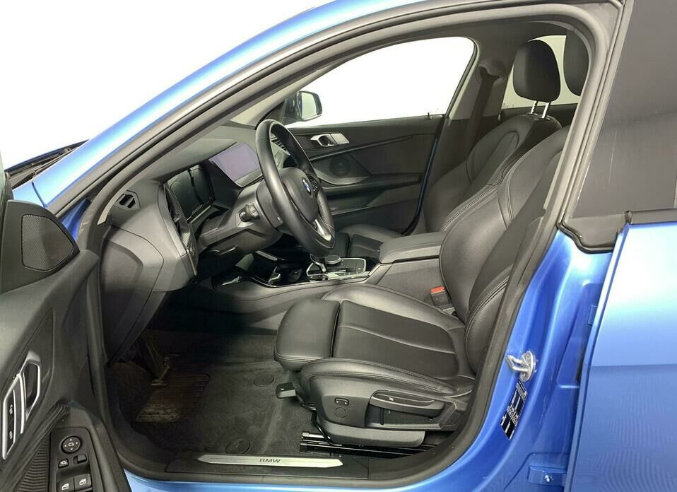 BMW 2 серии 218i 1.5 AMT (140 л.с.)