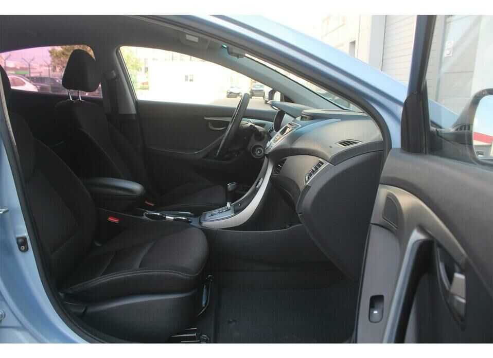 Hyundai Avante 1.6 AT (140 л.с.)