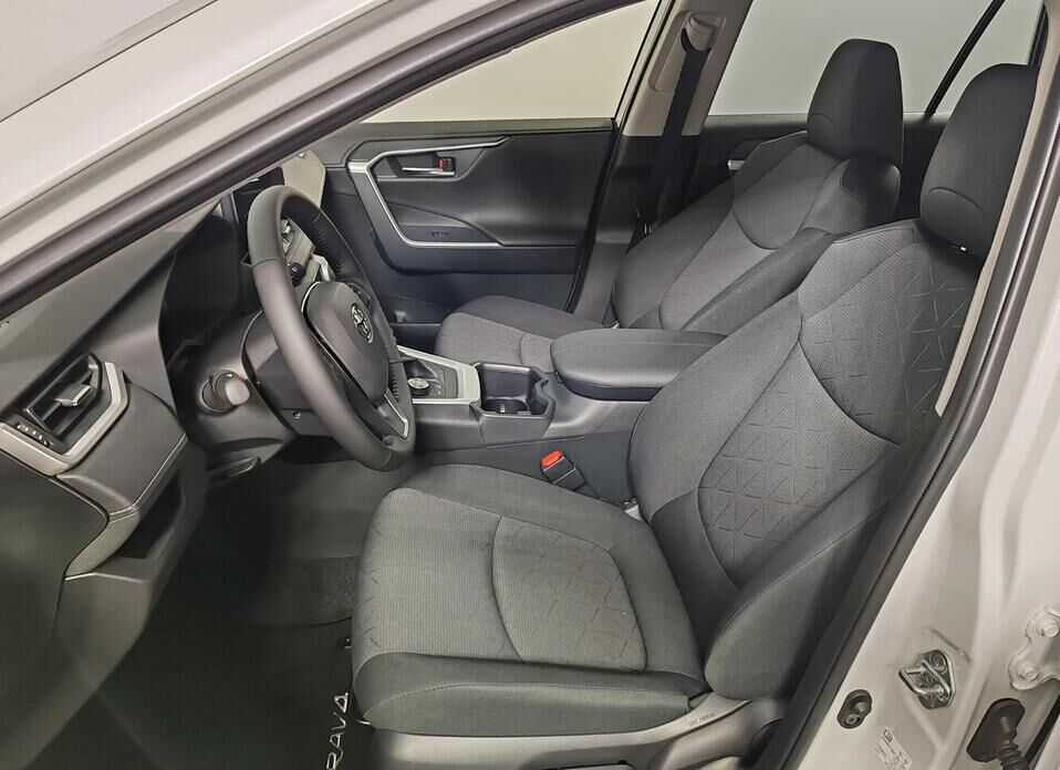 Toyota RAV4, V (XA50) 2.0 CVT (173 л.с.) 4WD