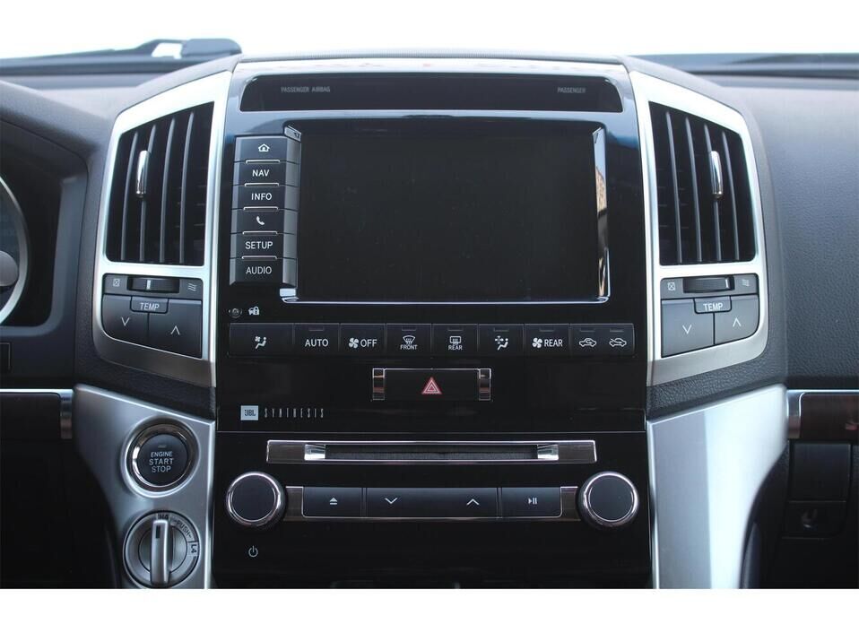 Toyota Land Cruiser, 200 Series Рестайлинг 1 4.5d AT (235 л.с.) 4WD