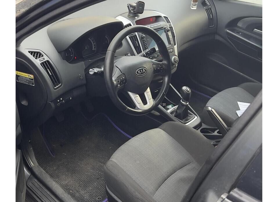 Kia Ceed, I Рестайлинг 1.6 MT (122 л.с.)