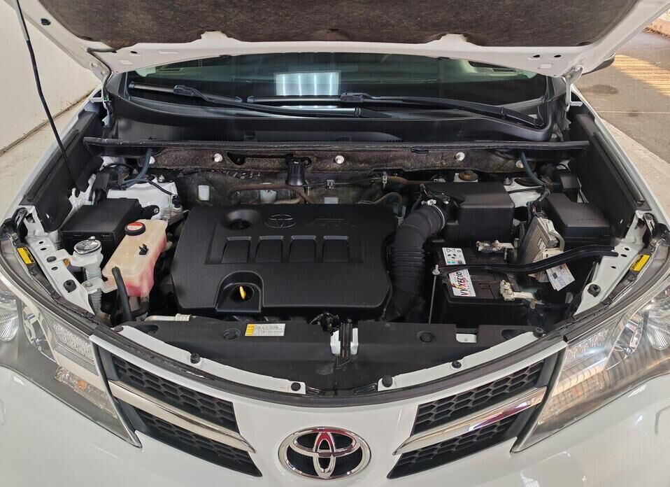 Toyota RAV4, IV (XA40) 2.0 CVT (146 л.с.) 4WD