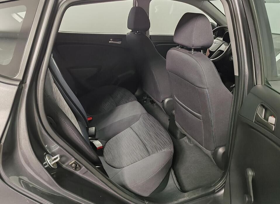 Hyundai Solaris, I Рестайлинг 1.6 AT (123 л.с.)