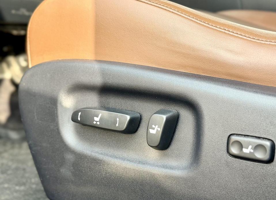 Lexus RX, III Рестайлинг 270 2.7 AT (188 л.с.)