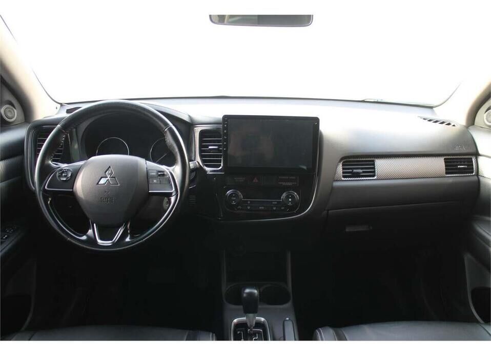 Mitsubishi Outlander 2.0 CVT (146 л.с.) 4WD