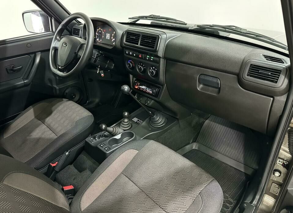 LADA (ВАЗ) Niva Legend 1.7 MT (83 л.с.) 4WD