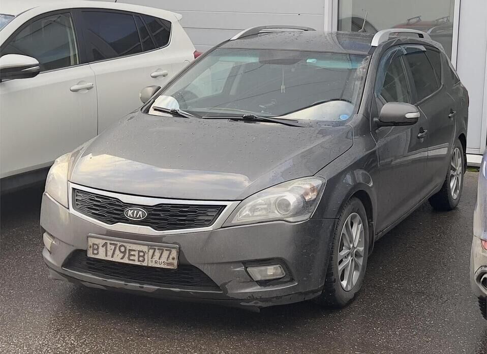 Kia Ceed, I Рестайлинг 1.6 MT (122 л.с.)